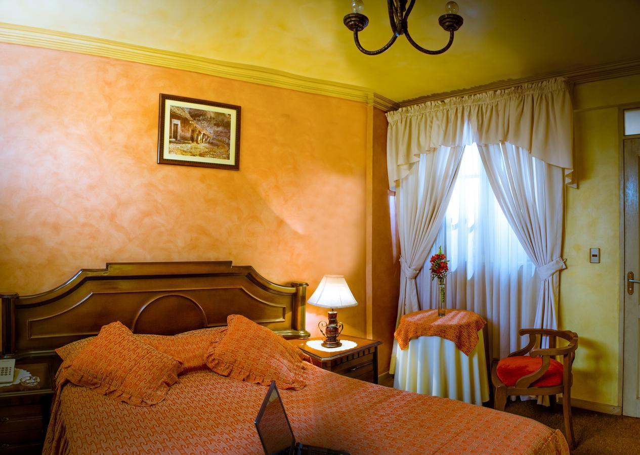 Hotel Monserrat Cochabamba Zewnętrze zdjęcie