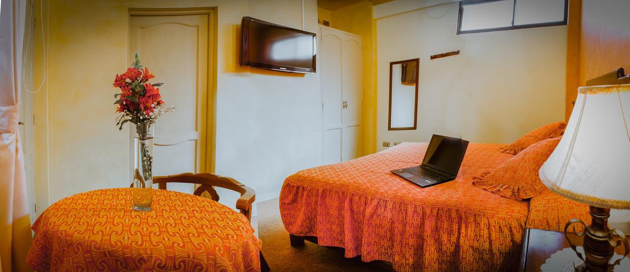 Hotel Monserrat Cochabamba Zewnętrze zdjęcie
