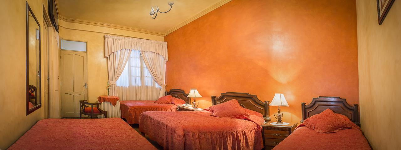 Hotel Monserrat Cochabamba Zewnętrze zdjęcie