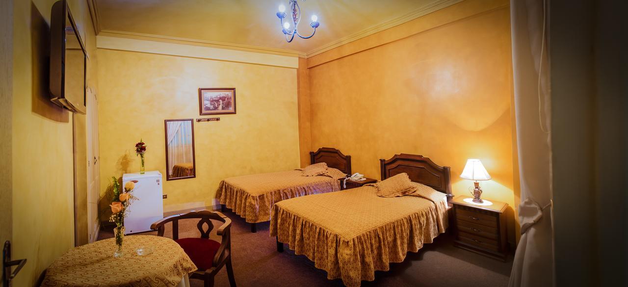 Hotel Monserrat Cochabamba Zewnętrze zdjęcie