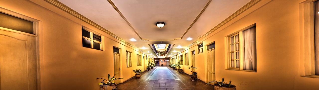 Hotel Monserrat Cochabamba Zewnętrze zdjęcie