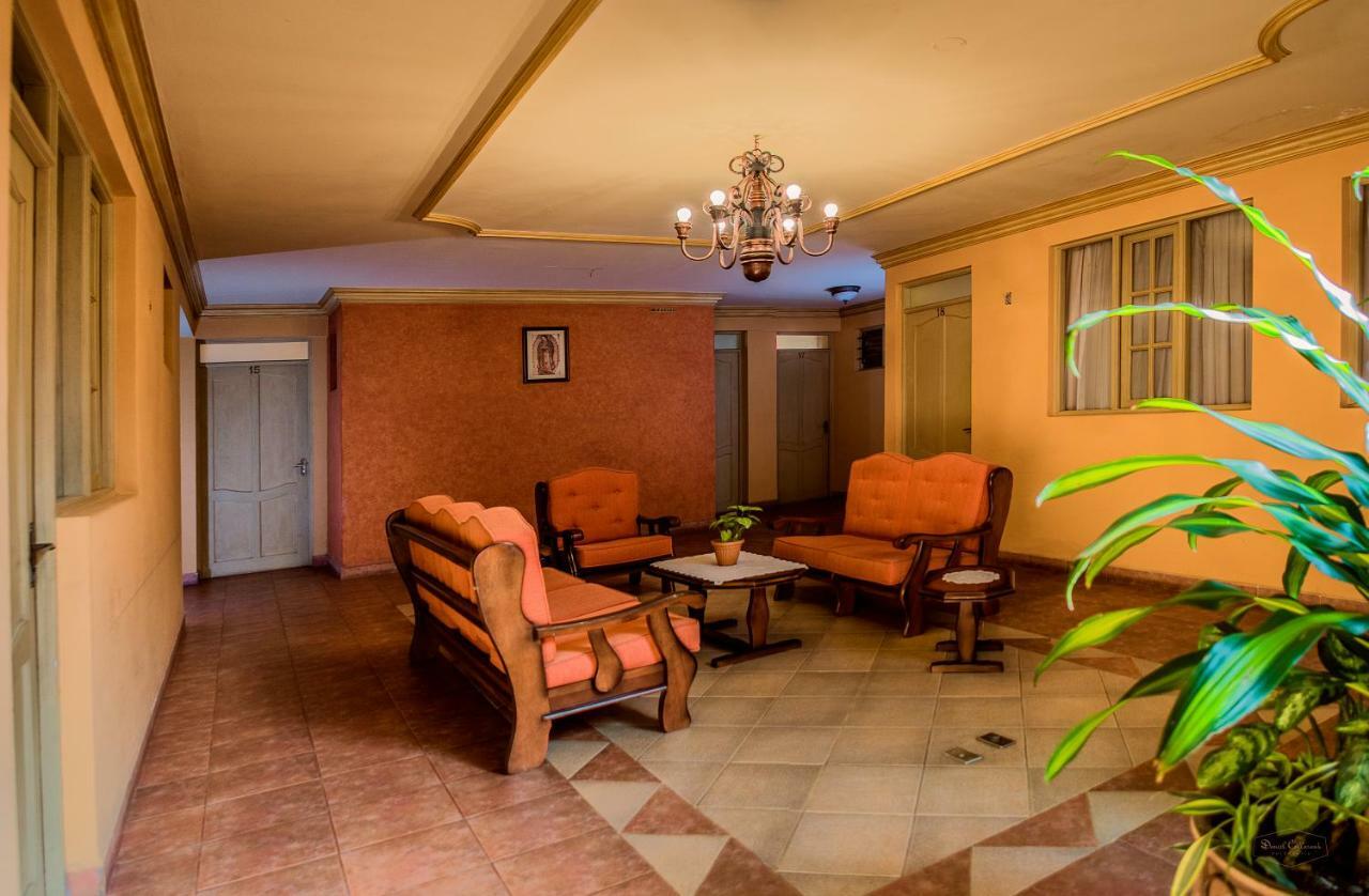 Hotel Monserrat Cochabamba Zewnętrze zdjęcie